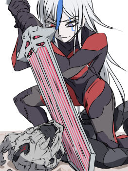1boy 1girl addamaque black_bodysuit blue_hair bodysuit closed_mouth grey_bodysuit hair_between_eyes heterochromia highres holding holding_sword holding_weapon multicolored_bodysuit multicolored_eyes multicolored_hair purple_eyes red_bodysuit red_eyes smile sword the_hundred_line_-last_defense_academy- v'ehxness weapon white_hair