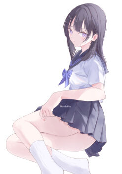 1girl absurdres black_hair black_sailor_collar black_skirt blue_bow blue_eyes blush bow breasts closed_mouth highres hondahiro long_hair looking_at_viewer medium_breasts original pleated_skirt purple_eyes sailor_collar school_uniform shirt simple_background skirt socks solo white_background white_shirt white_socks