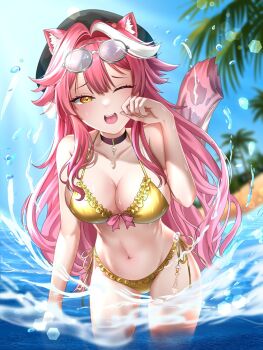 1girl alumaneko animal_ears bare_shoulders beret bikini black_hat blue_sky blush breasts cleavage collarbone commentary day english_commentary eyewear_on_head frilled_bikini frills grey-framed_eyewear hair_intakes hat highres hololive hololive_english large_breasts long_hair looking_at_viewer multicolored_hair navel ocean one_eye_closed outdoors palm_tree panther_ears panther_girl panther_tail pink_hair pink_ribbon pink_tail raora_panthera ribbon sand side-tie_bikini_bottom sky smile solo stomach streaked_hair sunglasses swimsuit tail teeth thighs tongue tree two-tone_hair upper_teeth_only virtual_youtuber wading white_hair yellow_bikini yellow_eyes