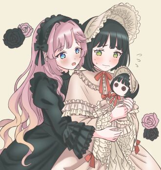 2girls anyoji_hime black_dress black_flower black_hair black_hairband black_rose blonde_hair blue_eyes blush bob_cut bonnet brown_dress character_doll commentary_request doll dress flower frilled_bonnet frilled_sleeves frills gothic_lolita gradient_hair green_eyes hairband highres hug hug_from_behind juliet_sleeves link!_like!_love_live! lolita_fashion lolita_hairband long_hair long_sleeves love_live! momose_ginko multicolored_hair multiple_girls neck_ribbon nervous_sweating official_alternate_costume pink_flower pink_hair pink_rose poupee_en_lotus_(love_live!) puffy_sleeves pukupuku_(puku_shiohime) raised_inner_eyebrows red_ribbon ribbon rose short_hair sweat sweet_lolita very_long_hair virtual_youtuber wavy_mouth white_bonnet