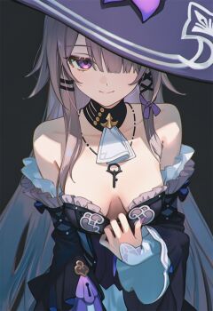 1girl ai-assisted bare_shoulders black_dress breasts closed_mouth commentary_request detached_sleeves dress grey_background grey_hair hair_over_one_eye hat herta_(honkai:_star_rail) highres honkai:_star_rail honkai_(series) key lock long_hair long_sleeves looking_at_viewer medium_breasts poki_(j0ch3fvj6nd) purple_eyes purple_hat simple_background smile solo the_herta_(honkai:_star_rail) witch_hat