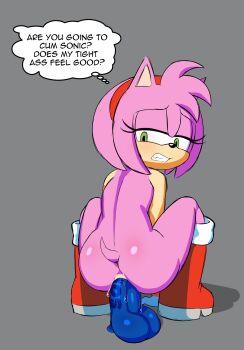 amy_rose anal anal_juice_drip anal_object_insertion anus ass back bare_back bare_legs bent_over boots completely_nude dialogue_box digitalkaiju dildo gloves green_eyes haiband legs loli medium_hair naked_boots nude object_insertion petite pink_fur pink_hair sega sex_toy sonic_(series) tail teeth