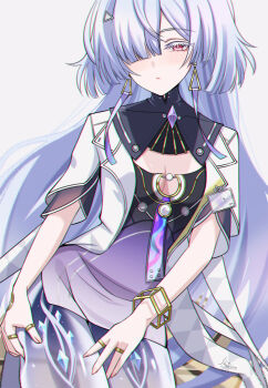 1girl blush breasts chromatic_aberration closed_mouth colored_eyelashes commentary_request cowboy_shot dress earrings gradient_clothes gradient_dress hair_over_one_eye highres jacket jewelry looking_at_viewer mornye_(wuthering_waves) prosthesis prosthetic_leg purple_dress red_eyes small_breasts solo uriuritei white_eyelashes white_jacket wuthering_waves