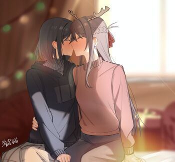 2girls black_hair black_hoodie blurry blurry_background blush braid brown_hair brown_sweater chinese_commentary closed_eyes commentary_request earrings fake_antlers grey_pants grey_sweater haidao_mao half_up_braid highres hood hood_down hoodie jewelry kiss long_hair medium_hair miyagi_shiori multiple_girls pants sendai_hazuki shuuniichido_classmate_wo_kau_hanashi sidelocks sweater yuri