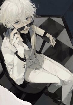 1boy baichuan_baichuan black_shirt blue_eyes checkered_floor commentary_request formal_clothes gojou_satoru highres jacket jewelry jujutsu_kaisen looking_at_viewer male_focus necktie pants ring shirt sitting suit sunglasses unworn_headwear white_hair white_jacket white_pants white_suit