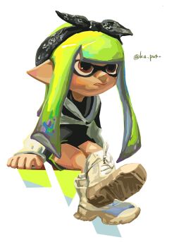 1girl artist_name black_bow black_hairband boots bow bow_hairband brown_eyes closed_mouth commentary_request crossed_legs full_body green_hair hairband highres inkling inkling_girl inkling_player_character invisible_chair ka_pus long_hair looking_ahead nintendo pointy_ears simple_background sitting solo splatoon_(series) splatoon_3 tentacle_hair twitter_username white_background white_boots