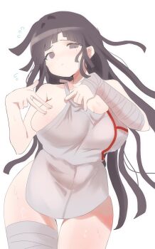 1girl apron bandaged_leg bandages bare_shoulders black_hair breasts collarbone cowboy_shot danganronpa_(series) danganronpa_2:_goodbye_despair highres ikemen&#039;na_ore-shi large_breasts long_hair looking_at_viewer mole mole_under_eye naked_apron solo sweat tsumiki_mikan