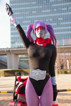 1girl arm_up belt black_leotard breasts city cosplay gradient_hair green_eyes highleg highleg_leotard highres japanese_(nationality) kamen_rider leotard lips long_hair looking_at_viewer multicolored_hair outdoors pantyhose photo_(medium) purple_hair shiny_clothes shocker_(kamen_rider) solo ssssensu standing sunlight toujima_tanzaburou_wa_kamen_rider_ni_naritai twintails wide_hips yukarisu yukarisu_(cosplay)