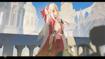 1girl absurdres ahoge aqua_eyes artist_logo black_gloves blue_sky blurry blurry_foreground bow breasts carlotta_(wuthering_waves) commentary commentary_request cowboy_shot day dress english_commentary from_side gloves hair_bow hairband hand_up highres jacket letterboxed logo long_hair looking_at_viewer looking_to_the_side medium_breasts mixed-language_commentary outdoors pink_bow pink_hairband pink_jacket qurami sidelocks sky smile solo striped_bow white_dress white_hair wuthering_waves