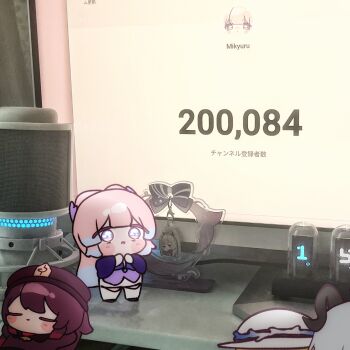 4girls absurdres black_hat black_horns chibi closed_eyes genshin_impact hat highres horns hu_tao_(genshin_impact) long_hair long_sleeves mikurumikurumi multiple_girls open_mouth phoebe_(wuthering_waves) pink_hair sangonomiya_kokomi white_hair white_hat wuthering_waves zani_(wuthering_waves)