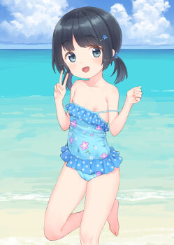 1girl bare_shoulders barefoot beach black_hair blue_eyes blue_one-piece_swimsuit cameltoe casual_one-piece_swimsuit cloud covered_navel feet flat_chest floral_print frilled_one-piece_swimsuit frills hair_ornament hairclip highres horizon leg_up loli low_twintails makigai makino_yuna nipple_slip nipples ocean off_shoulder one-piece_swimsuit open_mouth original outdoors print_one-piece_swimsuit print_swimsuit short_hair sky smile solo standing standing_on_one_leg swimsuit thighs toes twintails v