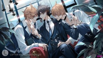 3boys alternate_costume blue_eyes doppleganger eyeliner facing_to_the_side genshin_impact handcuffed handcuffed_together highres holding_hands jacket lofter lofter_logo lofter_username makeup multiple_boys purple_eyes qing red_eyeliner sitting suit_jacket tartaglia_(genshin_impact) yaoi zhongli_(genshin_impact)