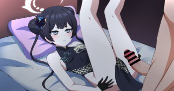 1boy 1girl absurdres anime_coloring armpit_crease artist_name bar_censor bare_arms bare_legs bare_shoulders bed bed_sheet black_dress black_gloves black_hair blue_archive blush braid braided_bun breasts butterfly_hair_ornament censored center-flap_bangs china_dress chinese_clothes closed_mouth clothed_female_nude_male clothed_sex clothes_between_thighs double-parted_bangs double_bun dragon_print dress emotionless_sex erection expressionless flower_knot folded gloves grey_eyes hair_bun hair_ornament halo hands_on_own_ass head_on_pillow hetero highleg highleg_dress highres imminent_penetration jitome kisaki_(blue_archive) large_variant_set legs_up loli long_hair looking_ahead looking_at_another lying mandarin_collar narrowed_eyes no_panties nude on_bed on_pillow on_side pankou pelvic_curtain penis pillow print_dress satou_yuzuki side_slit signature sleeveless sleeveless_dress small_breasts solo_focus standing thighs variant_set veins veiny_penis white_halo