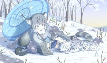 1girl animal_print belt blue_belt blue_eyes blue_skirt blush frilled_sleeves frills fur_collar grey_hair grey_kimono hair_between_eyes japanese_clothes kemono_friends kimono leopard_print long_hair long_sleeves lying obi on_side onefiresticks parasol pleated_skirt print_kimono print_skirt print_thighhighs sash short_kimono sidelocks skirt smile snow snow_leopard snow_leopard_(kemono_friends) snow_leopard_ears snow_leopard_girl snow_leopard_tail solo thighhighs umbrella white_fur white_thighhighs winter zettai_ryouiki