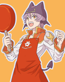 1boy :d apron black_hat black_wings coat commentary_request demon_boy demon_tail deviruchi_hat egg frying_pan hat head_wings high_priest_(ragnarok_online) holding holding_egg holding_frying_pan long_sleeves looking_at_viewer male_focus multicolored_coat open_mouth orange_background orange_coat orange_eyes purple_hair ragnarok_online red_apron short_hair simple_background smile solo susukinohukurou tail teeth two-tone_coat upper_body upper_teeth_only white_coat wings