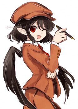 1girl ;d black_hair black_wings brown_hat brown_jacket brown_skirt commentary_request cowboy_shot from_side hat highres holding holding_pen jacket long_sleeves looking_at_viewer looking_to_the_side necktie one_eye_closed open_mouth pen pointy_ears red_eyes red_necktie shameimaru_aya shameimaru_aya_(newsboy) short_hair simple_background skirt smile solo tama_(hiroshige_36) touhou twitter_username white_background wings