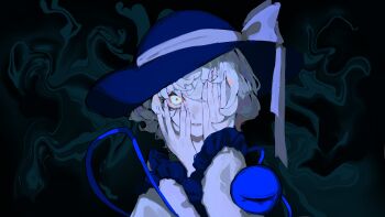 1girl absurdres closed_mouth covering_one_eye expressionless frills green_eyes hair_between_eyes hat highres komeiji_koishi long_sleeves looking_at_viewer mashi_(pixiv_zcjd2538) medium_hair one_eye_closed shirt solo third_eye touhou upper_body wavy_hair white_hair