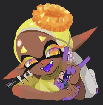 2girls blonde_hair colored_eyelashes colored_fingertips colored_tongue commentary_request crop_top dark-skinned_female dark_skin earrings fangs frye_(deep_cut_outfit)_(splatoon) frye_(splatoon) holding holding_mini_person inkling isamu-ki_(yuuki) jewelry long_pointy_ears mini_person multiple_girls nintendo open_mouth pants pointy_ears purple_tongue shawl shiver_(splatoon) short_eyebrows splatoon_(series) splatoon_3 tentacle_hair tooth_earrings yellow_eyes yellow_shawl