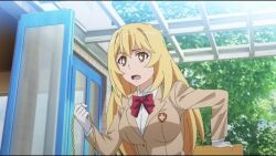 2girls animated anime_screenshot audible_speech blonde_hair bow bowtie breast_envy breasts brown_hair brown_jacket collared_shirt english_audio hair_ornament hairpin jacket large_breasts long_hair misaka_mikoto multiple_girls school_uniform shirt shokuhou_misaki short_hair sound tagme toaru_kagaku_no_railgun toaru_majutsu_no_index video yellow_eyes