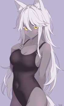 1girl animal_ear_fluff animal_ears arm_behind_back artist_name black_one-piece_swimsuit blush breasts closed_mouth commentary dark-skinned_female dark_skin fox_ears fox_girl fox_tail grey_background hair_between_eyes hand_up highres long_bangs long_hair long_sidelocks medium_breasts one-piece_swimsuit original sidelocks simple_background solo standing suumii swimsuit tail white_hair yellow_eyes