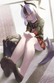 1girl absurdres black_bag black_hair black_hoodie black_horns black_socks black_wings blue_archive closed_mouth commentary_request demon_horns ear_piercing feet grey_hair hair_between_eyes hair_down halo head_tilt highres hood hoodie horns indoors kayoko_(blue_archive) legs long_sleeves looking_at_viewer piercing pleated_skirt red_eyes red_skirt shadow sidelocks single_wing sitting skirt socks solo toes wings yyfuu