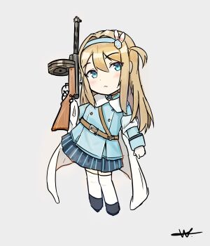 1girl absurdres belt belt_buckle black_boots black_shirt black_skirt blonde_hair blue_eyes blue_hairband blue_jacket blush boots brown_belt buckle chibi closed_mouth collared_shirt commentary girls&#039;_frontline girls&#039;_frontline_2:_exilium gloves grey_background gun hairband hand_up highres holding holding_gun holding_weapon jacket long_hair long_sleeves looking_at_viewer name_connection object_namesake one_side_up pleated_skirt shirt shuni_valentine signature simple_background skirt solo striped_clothes striped_skirt submachine_gun suomi_(girls&#039;_frontline) suomi_(girls&#039;_frontline_2) suomi_kp/-31 thighhighs thighhighs_under_boots vertical-striped_clothes vertical-striped_skirt weapon white_gloves white_thighhighs