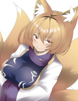 1girl animal_ear_fluff animal_ears blonde_hair blue_tabard breasts closed_mouth collar commentary_request crossed_bangs dress fox_ears fox_girl fox_tail hair_between_eyes hair_intakes hands_in_opposite_sleeves highres large_breasts long_sleeves looking_at_viewer looking_up multiple_tails no_headwear purple_collar purple_trim short_hair smile solo sunaguma tabard tail touhou upper_body white_dress wide_sleeves yakumo_ran yellow_eyes