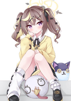 1girl black_bow black_ribbon black_shoes black_skirt blonde_hair blue_archive bobby_socks bow brown_hair cardigan closed_mouth collared_shirt frilled_skirt frills hair_bow hair_ornament hairclip halo highres long_sleeves looking_at_viewer loose_socks medium_hair miniskirt mismatched_socks mochizuki_riku multicolored_hair multiple_hair_bows neck_ribbon panties pantyshot peroro_(blue_archive) puffy_long_sleeves puffy_sleeves purple_eyes rena_(blue_archive) ribbon shirt shoes sitting skirt socks solo streaked_hair twintails two-tone_hair underwear wavecat_(blue_archive) white_bow white_panties white_shirt white_socks yellow_cardigan yellow_halo
