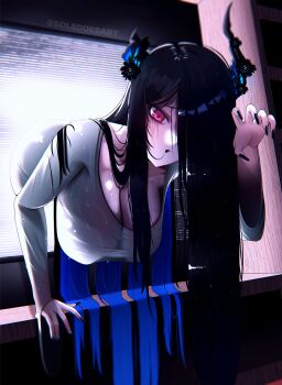 1girl absurdres alternate_costume asymmetrical_horns black_hair blue_eyes blue_hair breasts cleavage cosplay demon_horns hair_over_one_eye highres hololive hololive_english horns large_breasts long_hair multicolored_hair nerissa_ravencroft purple_eyes revision slit_pupils solevisionarts solo static the_ring through_medium through_screen two-tone_hair uneven_horns virtual_youtuber yamamura_sadako yamamura_sadako_(cosplay)