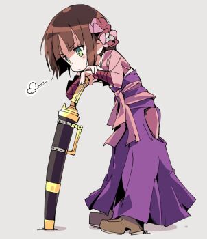 1girl blush boots brown_boots brown_hair bushidou_(sekaiju) bushidou_4_(sekaiju) etrian_odyssey flower green_eyes hair_flower hair_ornament hakama hakama_skirt ixy japanese_clothes katana kimono leaning_on_object leaning_on_weapon obi pink_kimono purple_hakama samurai sash sekaiju_no_meikyuu sekaiju_no_meikyuu_2 short_hair skirt solo sword weapon