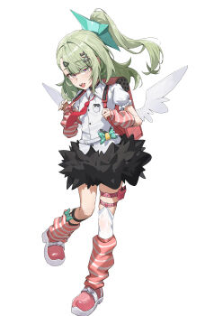 1girl absurdres arm_warmers bandaid bandaid_hair_ornament black_skirt commentary_request fang frilled_sleeves frills fur-trimmed_skirt fur_trim green_eyes green_hair hair_ornament highres leg_up leg_warmers looking_at_viewer multiple_hair_clips multiple_thigh_straps necktie open_mouth pink_arm_warmers pink_bag pink_leg_warmers pink_shoes ponytail red_necktie shirt shoes simple_background skin_fang skirt solo standing standing_on_one_leg striped_arm_warmers striped_leg_warmers sunna_(zenless_zone_zero) thigh_strap vaineonline white_background white_shirt white_wings winged_bag wings zenless_zone_zero