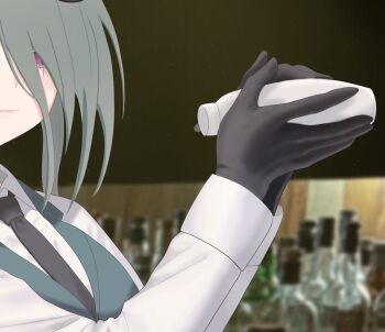 1girl alcohol bartender black_gloves black_necktie blue_archive breasts cocktail_shaker collared_shirt comiket_107 commentary_request cropped eyewear_on_head gloves green_hair hair_over_one_eye highres holding_cocktail_shaker light_particles long_sleeves looking_at_object medium_breasts medium_hair mina_(blue_archive) necktie pueple_eyes scar scar_on_face shaking shirt smile solo white_shirt yude13b