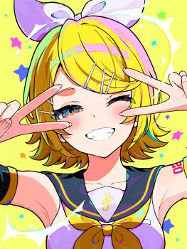 1girl armpits black_sailor_collar blonde_hair blush bow colorful double_v fangs fingernails grin hair_bow hair_ornament hairpin head_tilt highres kagamine_rin long_fingernails looking_at_viewer multiple_hairpins neckerchief one_eye_closed sailor_collar short_hair shoulder_tattoo smile solo star_(symbol) tattoo treble_clef uzuki_sena v v_over_eye vocaloid white_bow yellow_neckerchief