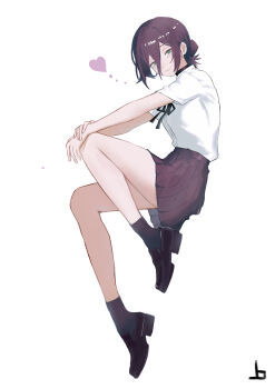 1girl absurdres black_choker black_ribbon black_shoes black_socks chainsaw_man choker closed_mouth commentary english_commentary green_eyes hair_between_eyes hair_bun heart highres joadv miniskirt neck_ribbon pleated_skirt purple_hair purple_skirt reze_(chainsaw_man) ribbon school_uniform shirt shirt_tucked_in shoes simple_background skirt smile socks solo white_background white_shirt