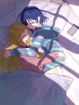 2girls absurdres ahoge blue_hair blue_hoodie bocchi_the_rock! cardigan cellphone closed_eyes closed_mouth cuddling hair_down haneeeeeee3 highres hood hoodie ijichi_nijika mole mole_under_eye morning multiple_girls phone pillow pink_cardigan short_hair sleeping smartphone under_covers yamada_ryo yuri