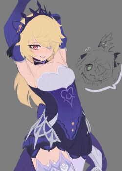 1girl absurdres anonds31 arm_up armpits bare_shoulders blonde_hair breasts closed_mouth commentary fischl_(ein_immernachtstraum)_(genshin_impact) fischl_(genshin_impact) genshin_impact grey_background highres looking_at_viewer medium_breasts medium_hair one_eye_covered open_clothes panicking simple_background teeth thighs