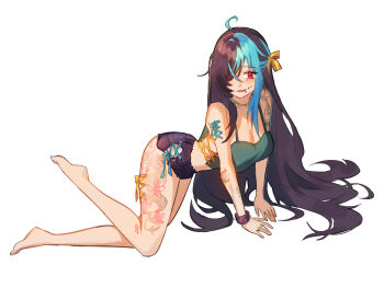 1girl arm_tattoo bare_shoulders barefoot black_hair black_shorts blue_hair breasts cleavage corset_piercing full_body glasgow_smile green_tank_top hair_over_one_eye highres large_breasts leg_tattoo legs long_hair looking_at_viewer multicolored_hair multiple_tattoos one_eye_covered open_mouth original parted_bangs red_eyes short_shorts shorts shouz simple_background smile solo tank_top tattoo two-tone_hair white_background
