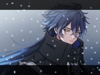 1boy 82_u41 antenna_hair black_capelet blue_gemstone blue_hair capelet collared_capelet commentary_request crossed_bangs double-parted_bangs flins_(genshin_impact) gem genshin_impact hair_between_eyes high_collar highres letterboxed long_hair male_focus snowing solo upper_body yellow_eyes