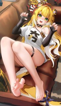 1girl absurdres alternate_costume animal_ear_fluff animal_ears barefoot blush bow claw_pose collarbone colored_inner_hair commentary_request couch green_eyes highres indoors ju_fufu long_hair looking_at_viewer lying multicolored_hair on_back on_couch open_mouth pillow shirt single_bare_shoulder solo sparkling_eyes striped_fur striped_hair t-shirt tail tail_bow tail_ornament thigh_strap tiger_ears tiger_girl tiger_stripes tiger_tail toes ushiko_xiansheng white_shirt zenless_zone_zero