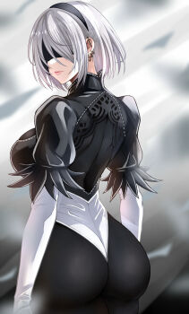 1girl 2b_(nier:automata) android ass blindfold bodysuit breasts from_behind huge_ass large_breasts leotard maximum_pamyu nier:automata nier_(series) sideboob solo thong_leotard white_hair