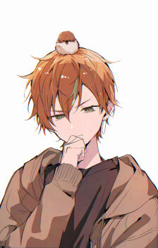 1boy animal animal_on_head bird bird_on_head blonde_hair brown_jacket clenched_hand closed_mouth green_eyes hair_between_eyes hand_up highres jacket kuuu_ilst layered_clothes long_sleeves male_focus multicolored_hair on_head orange_hair project_sekai shinonome_akito short_hair simple_background solo streaked_hair two-tone_hair upper_body white_background