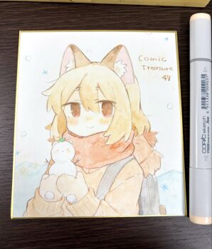 1girl :> absurdres animal_ears art_tools_in_frame backpack bag blonde_hair blush_stickers cat_ears cat_girl closed_mouth commentary day double-parted_bangs fumiko_(rubra_plumeria) hair_between_eyes highres holding_snowman long_sleeves looking_at_viewer marker_(medium) mittens orange_sweater original outdoors red_eyes red_scarf scarf short_hair simple_background smile snowing solo sweater symbol-only_commentary traditional_media upper_body white_background winter winter_clothes yellow_mittens