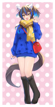 1girl animal_ears bag black_boots blue_hair blue_sweater blush boots brown_hair commentary_request daitaku_helios_(umamusume) denim denim_shorts ear_covers ear_ornament facial_tattoo fang hair_between_eyes hair_ornament hairclip highres horse_ears horse_girl horse_tail long_hair long_sleeves looking_at_viewer multicolored_hair open_mouth scarf shorts shoulder_bag side_ponytail smile solo star_(symbol) star_hair_ornament streaked_hair sweater tail tattoo ugura_(ugurax) umamusume waving yellow_eyes yellow_scarf