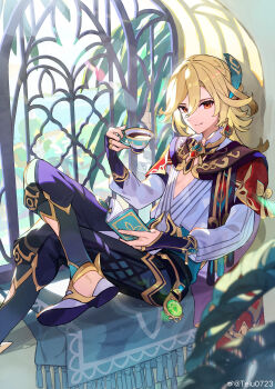 1boy absurdres black_gloves black_pants blonde_hair blue_sash blurry book cape chinese_commentary closed_mouth commentary_request crossed_legs cup day dendro_symbol_(genshin_impact) depth_of_field drink earrings feather_hair_ornament feathers foot_out_of_frame genshin_impact gloves hair_between_eyes hair_ornament hand_up highres holding holding_book holding_cup indoors jewelry kaveh_(genshin_impact) leaf light_particles long_sleeves looking_at_viewer male_focus medium_hair open_book pants partially_fingerless_gloves puffy_long_sleeves puffy_sleeves red_cape red_eyes sash shirt shoes sitting sitting_in_window smile solo sunlight teacup teru2307 tree v-neck vision_(genshin_impact) watermark weibo_watermark white_shirt white_shoes window windowsill