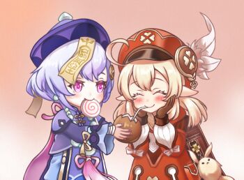 2girls ^_^ ahoge bag beads blonde_hair blush braid newsboy_cap closed_eyes coconut dress drinking_straw fruit_cup genshin_impact gloves hair_ornament hat hat_feather hisou_no_hikari jewelry jiangshi klee_(genshin_impact) long_hair long_sleeves low_twintails multiple_girls necklace ofuda pointy_ears purple_eyes purple_hair purple_headwear qingdai_guanmao qiqi_(genshin_impact) red_dress red_eyes red_headwear sharing smile twintails wide_sleeves