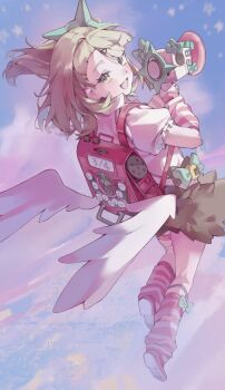 1girl arm_warmers black_skirt cloud fang frilled_sleeves frills fur-trimmed_skirt fur_trim green_eyes green_hair hair_ornament hashtag-only_commentary heart heart_hair_ornament highres holding holding_megaphone leg_warmers looking_at_viewer looking_back megaphone naengbi1008 open_mouth pink_arm_warmers pink_bag pink_leg_warmers shirt skirt solo striped_arm_warmers striped_leg_warmers sunna_(zenless_zone_zero) white_shirt white_wings winged_bag wings zenless_zone_zero