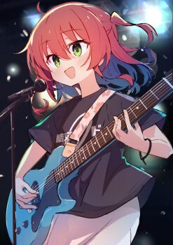 1girl ahoge armlet black_shirt blush bocchi_the_rock! electric_guitar gibson_les_paul guitar guitar_strap haemori_ako highres instrument jewelry kessoku_band kessoku_band_logo kessoku_band_t-shirt kita_ikuyo microphone microphone_stand music open_mouth red_hair shirt side_ponytail singing skirt smile sparkle stage stage_lights sweat white_skirt yellow_eyes