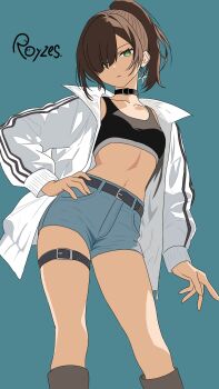 1girl artist_name belt belt_collar black_belt blue_background blue_shorts boots brown_hair closed_eyes collar commentary_request contrapposto crop_top earrings green_eyes hair_over_one_eye hand_on_own_hip high_ponytail highres jewelry knee_boots light_frown long_sleeves looking_at_viewer open_clothes original ponytail royzes_a short_hair shorts simple_background solo thigh_belt thigh_strap