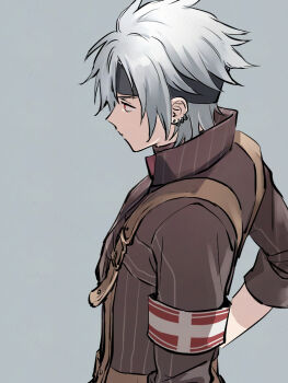 1boy armband coat commentary_request crow_armbrust ear_piercing eiyuu_densetsu grey_coat grey_hair headband male_focus mullet pearscoke piercing portrait red_armband sen_no_kiseki_(series) simple_background
