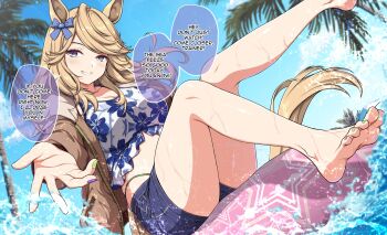 1girl alternate_costume animal_ears barefoot blonde_hair blue_bow blue_eyes blue_shorts blue_sky blurry blurry_background bow breasts cleavage commentary commission crop_top day denim denim_shorts ear_bow english_commentary english_text feet fingernails floral_print gold_city_(umamusume) highres horse_ears horse_girl horse_tail large_breasts legs long_hair looking_at_viewer offering_hand on_innertube open_hand outdoors palm_tree sheita shorts skindentation sky smile solo speech_bubble swept_bangs tail toes tree umamusume water yellow_tail